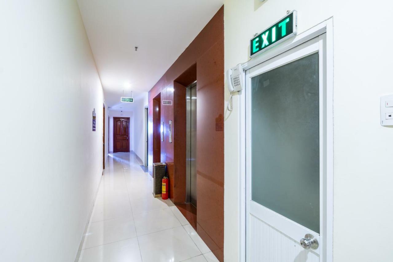 Oyo 375 Hoa Binh Hotel Da Nang Buitenkant foto