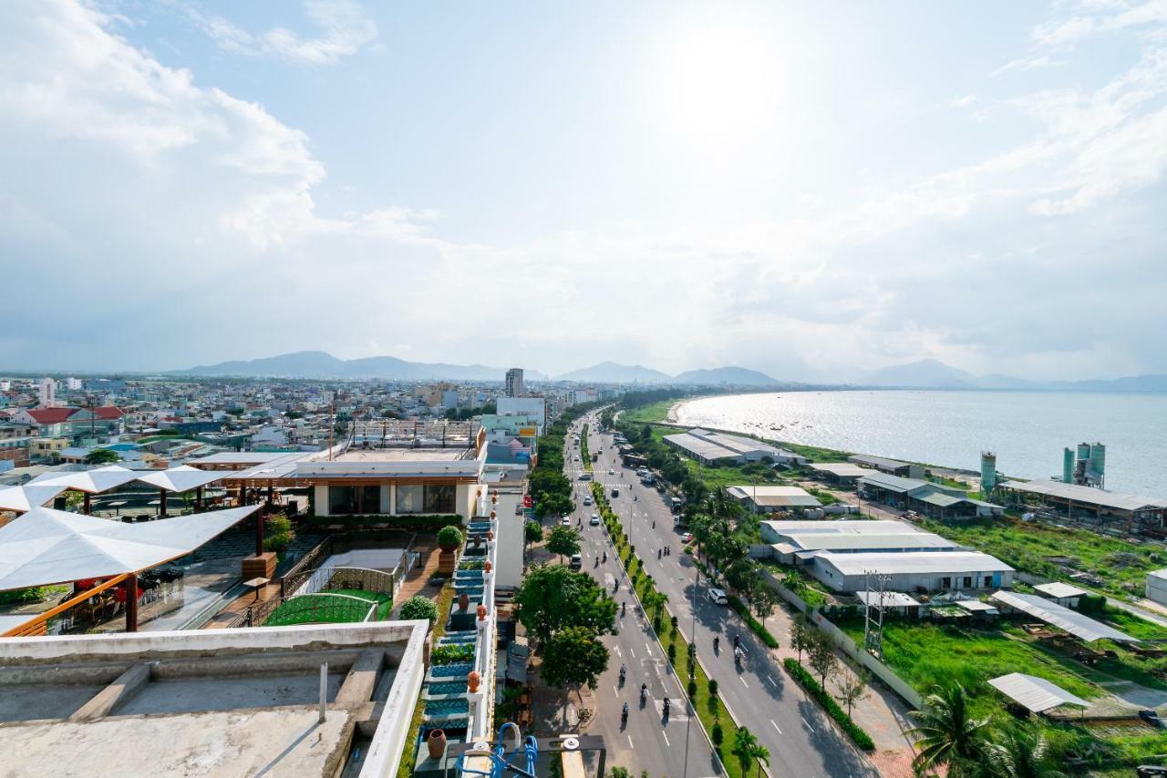 Oyo 375 Hoa Binh Hotel Da Nang Buitenkant foto
