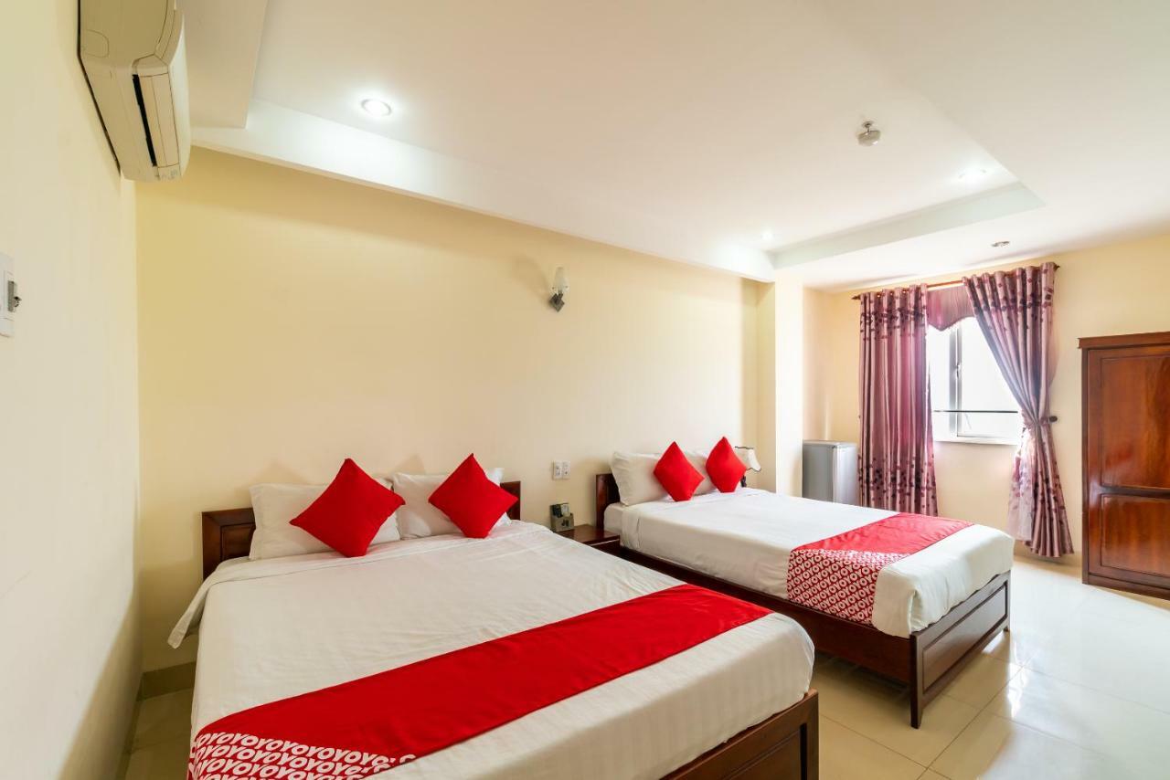 Oyo 375 Hoa Binh Hotel Da Nang Buitenkant foto