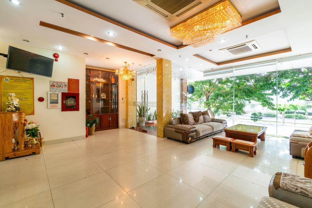 Oyo 375 Hoa Binh Hotel Da Nang Buitenkant foto
