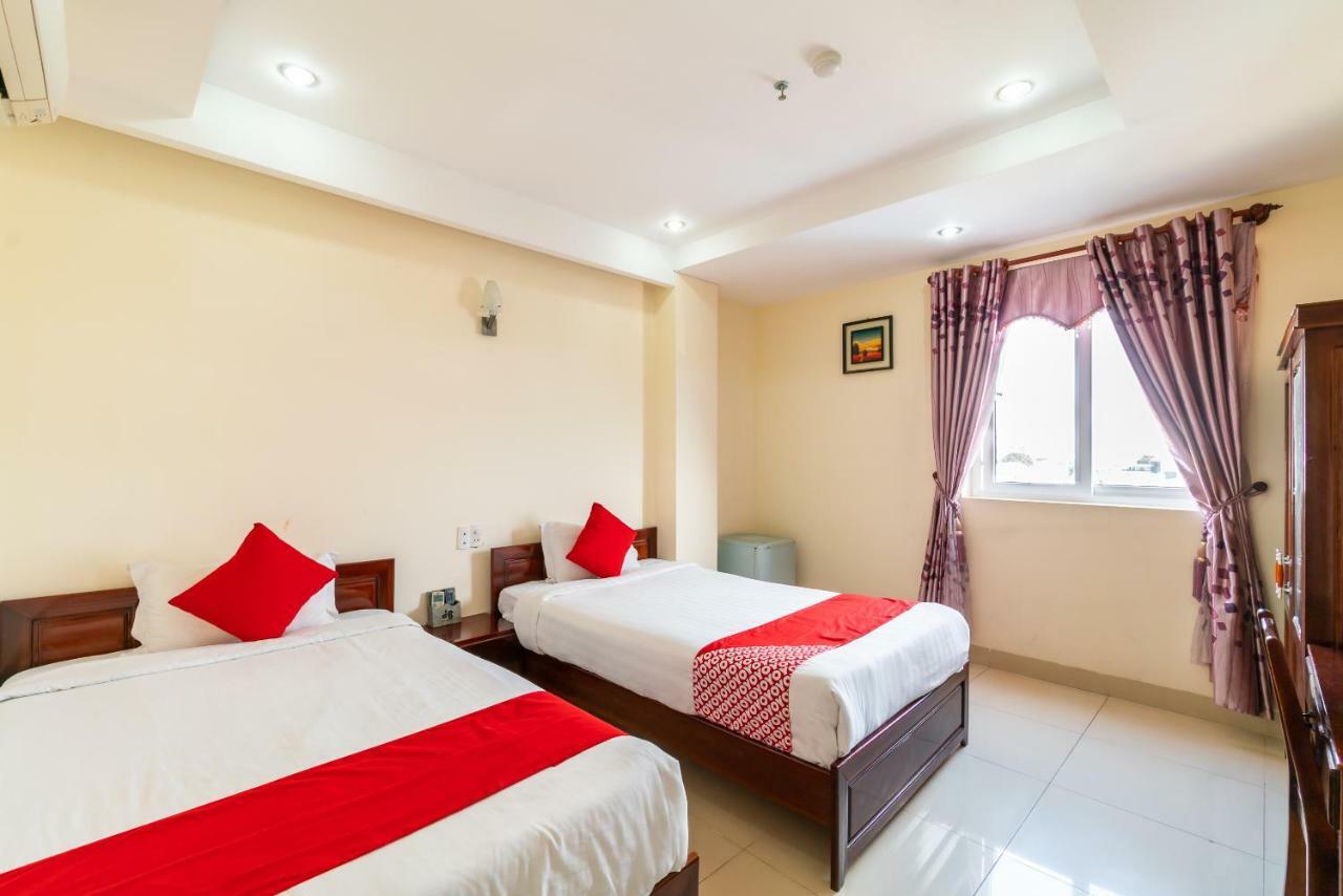 Oyo 375 Hoa Binh Hotel Da Nang Buitenkant foto